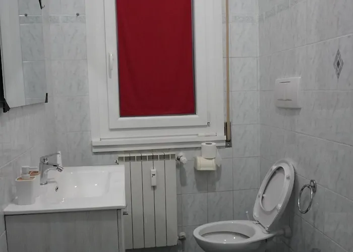 Cinecitta Гостевой дом 3*